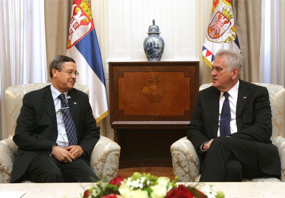 Beograd, 9.6.2014. god. Predsednik Nikolić sa ambasadorom Alžira Abdelkaderom Mesduom.