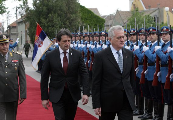 Pančevo, 13.5.2014. god. Predsednik Nikolić na prikazu sposobnosti Specijalne brigade u kasarni „Rastko Nemanjić”.