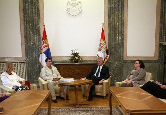 Beograd, 21.7.2014. god, Predsednik Nikolić sa predstavnicima Srpskog nacionalnog komiteta slavista.