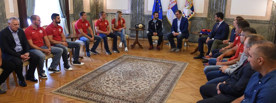 naslovna_sportisti.jpg