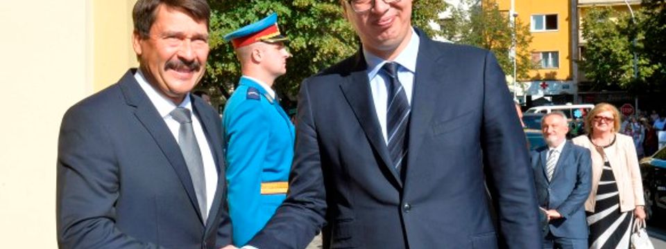 slajder_ader_i_vucic.jpg