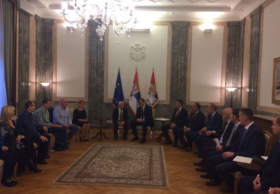 Predsednik Vučić sa predstavnicima Saveza slepih Srbije