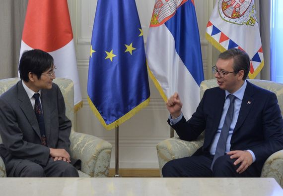 Predsednik Vučić sa ambasadorom Japana Đuićijem Takaharom 