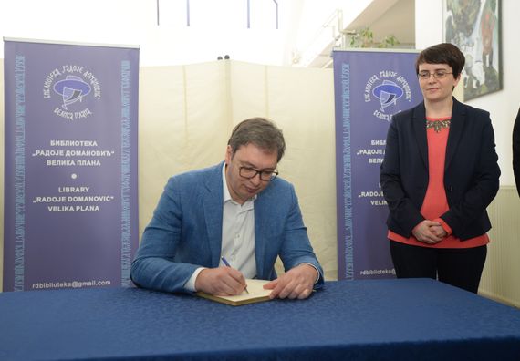 Predsednik Vučić obišao Podunavski okrug