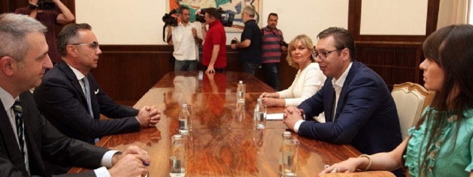 Председник Вучић са амбасадором Маркотићем