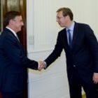 Predsednik Vučić sa predsedavajućim Komitetom za spoljne poslove EP Dejvidom Mekalisterom