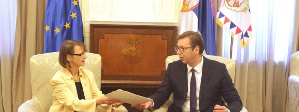 Председник Вучић примио је данас у опроштајну посету амбасадора Републике Француске Кристин Моро