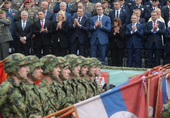 Predsednik Vučić prisustvovao prikazu sposobnosti Vojske Srbije i MUP Republike Srbije „Odbrana slobode“