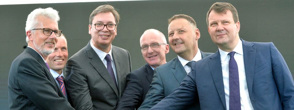 Predsednik Vučić prisustvovao svečanom otvaranju fabrike kompanije "ZF"