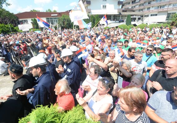 Predsednik Republike Srbije Aleksandar Vučić obilaskom Zaječarskog okruga nastavio je kampanju "Budućnost Srbije".