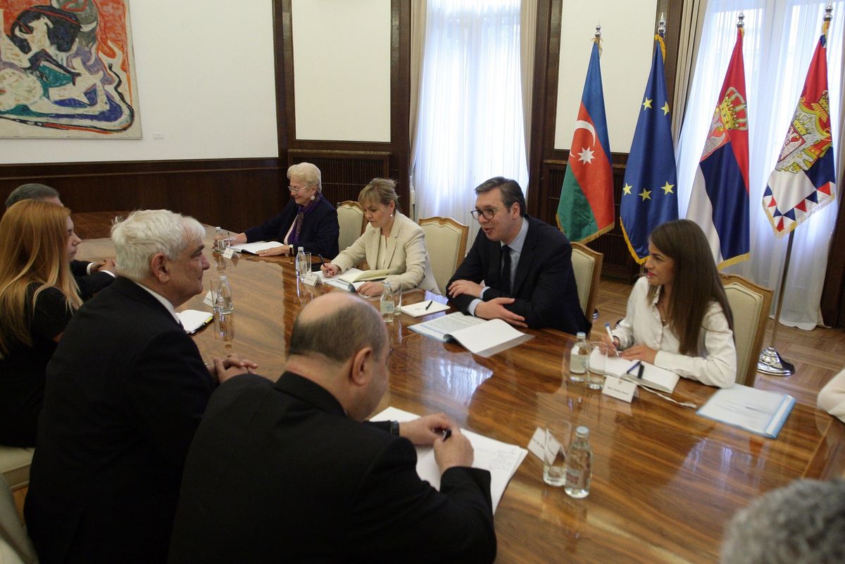 Sastanak sa rektorom Univerziteta za jezike Azerbejdžana