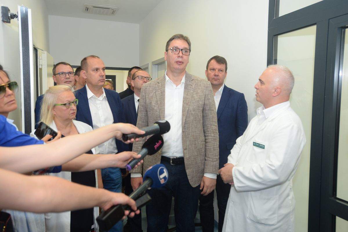 Predsednik Republike Srbije Aleksandar Vučić obišao Zapadnobački okrug u okviru kampanje 