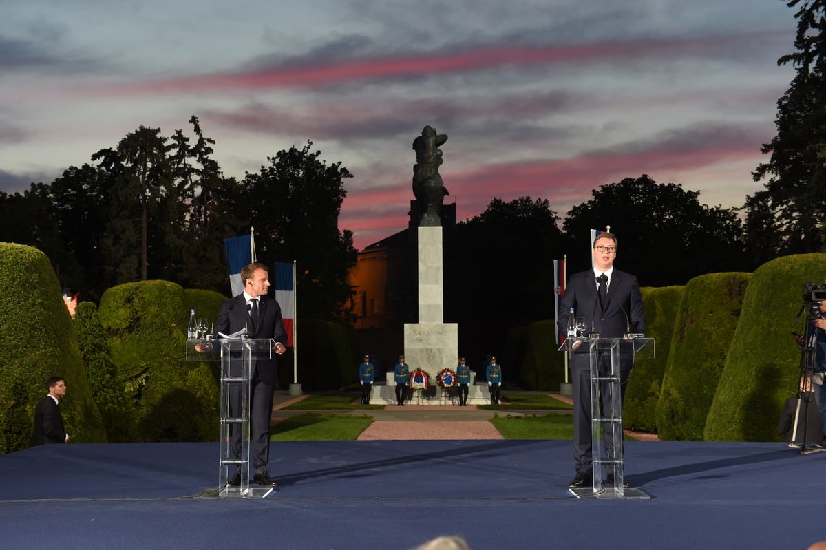Obraćanje predsednika Republike Srbije Aleksandra Vučića i predsednika Republike Francuske Emanuela Makrona okupljenim građanima na Kalemegdanu