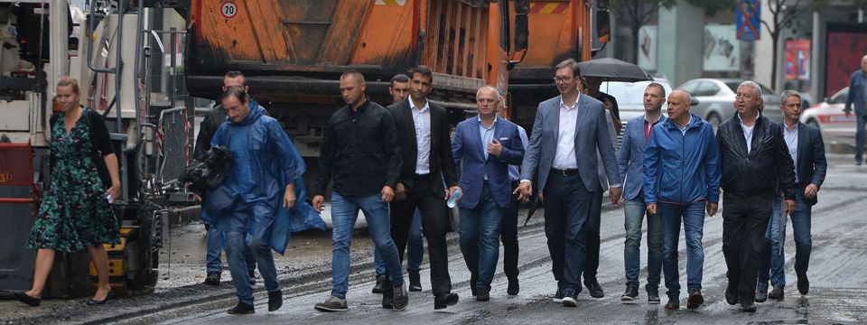 Predsednik Vučić obišao radove na Trgu republike