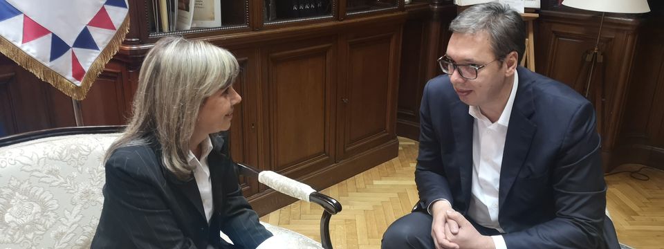 Predsednik Vučić sastao se sa vlasnicom Kanala 9 Majom Pavlović