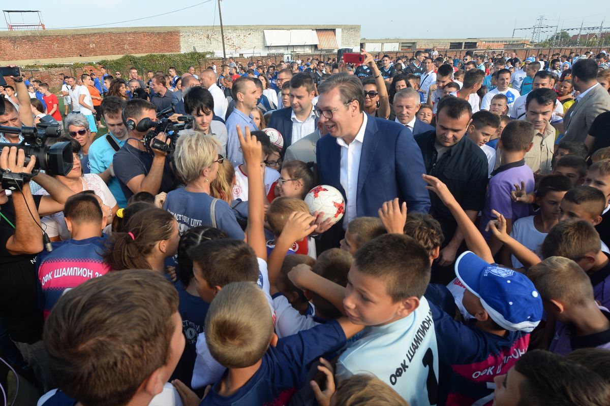 Predsednik Vučić posetio grad Leskovac