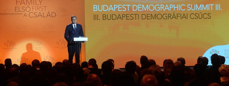 Predsednik Vučić učestvovao je na Trećem demografskom samitu u Budimpešti