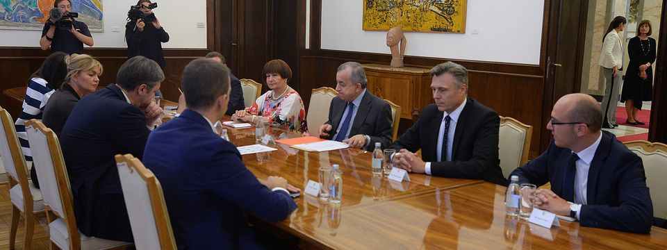 Председник Вучић састао се са специјалним изаслаником генералног секретара Уједињених нација и шефом Мисије УН на Косову и Метохији