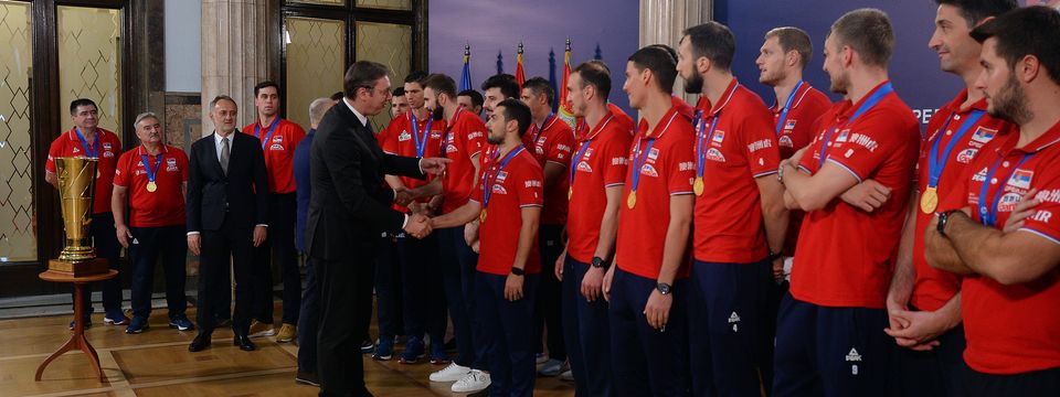 Predsednik Vučić primio mušku odbojkašku reprezentaciju Srbije