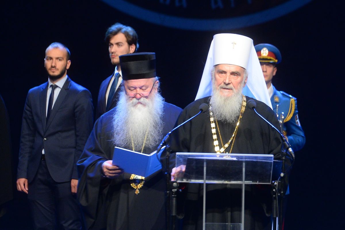 Председник Вучић одликован Орденом Светог Саве првога степена