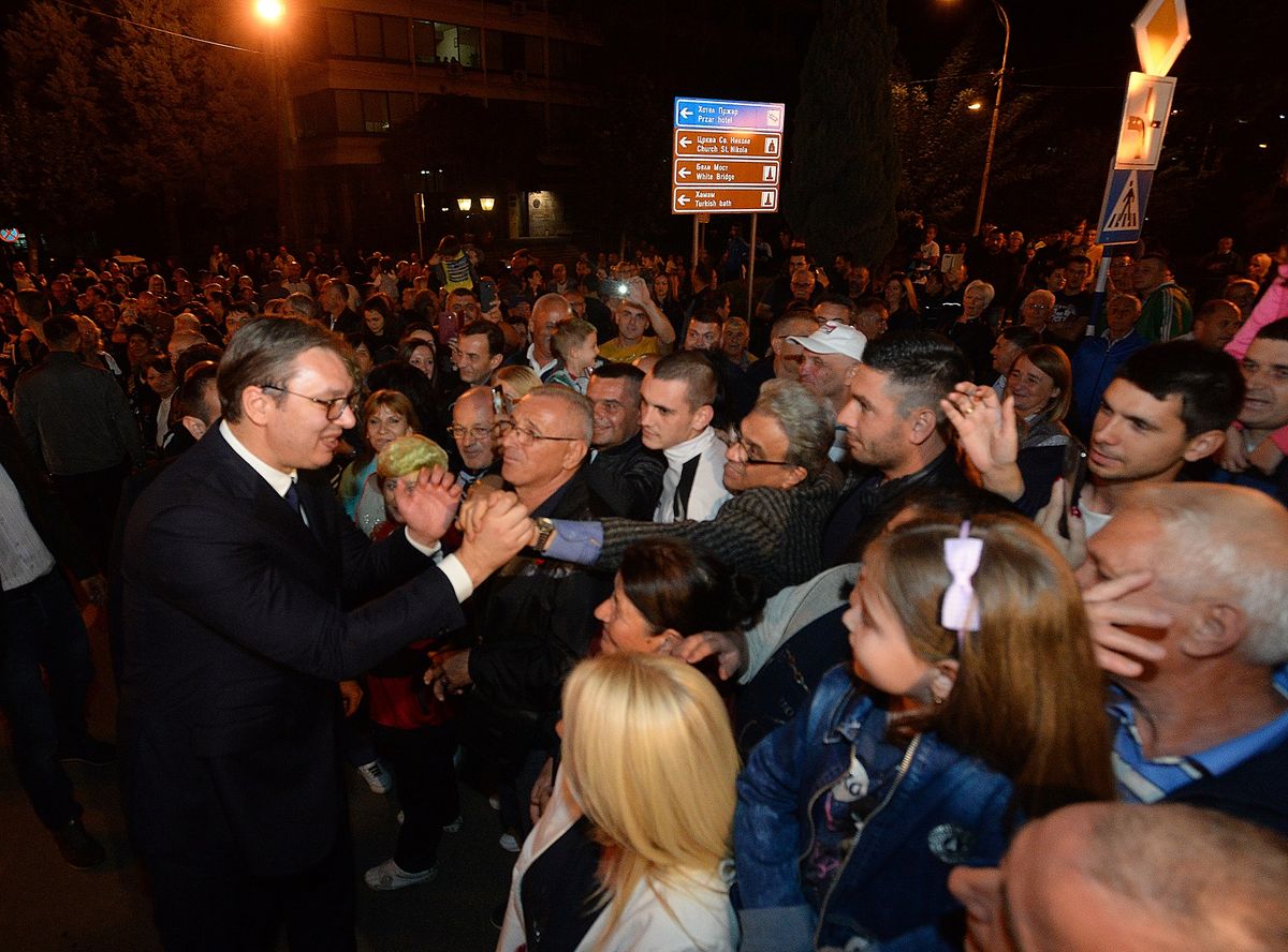 Predsednik Vučić prisustvovao svečanom otvaranju obnovljenog pozorišta „Bora Stanković“