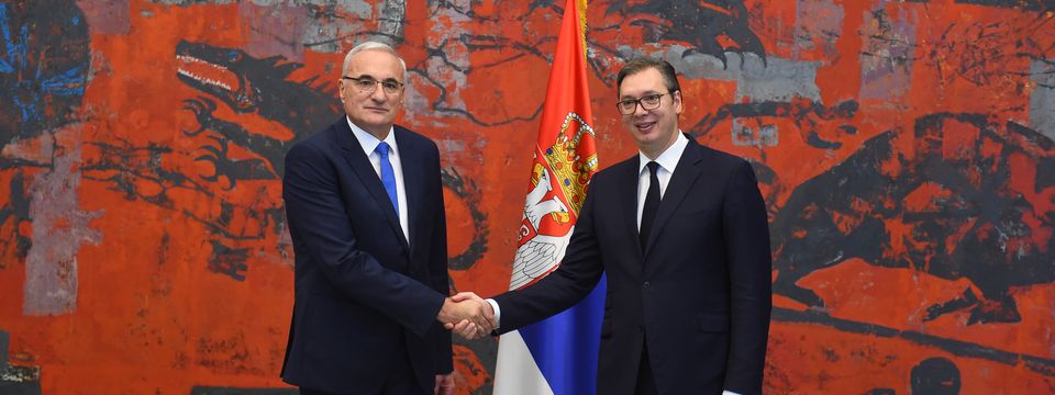 Председник Вучић примио акредитивна писма од новоименованог амбасадора Црне Горе