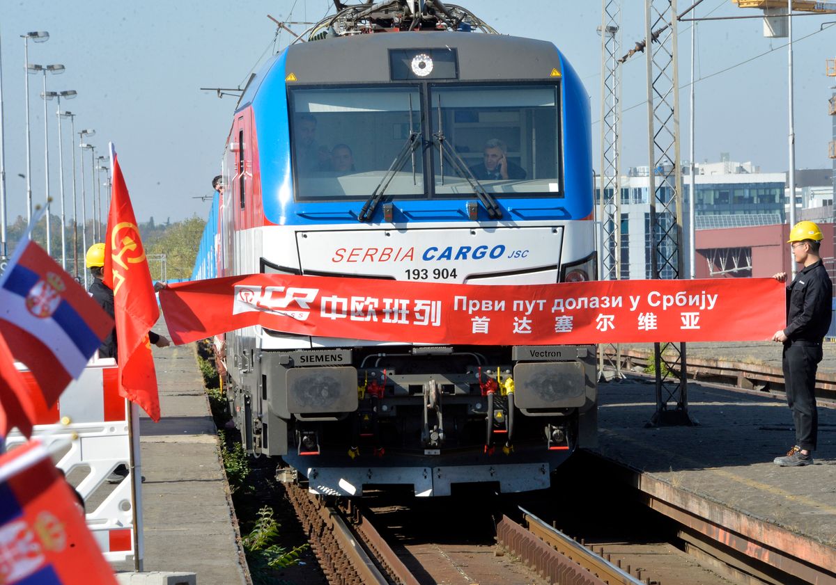 Председник Вучић присуствовао доласку првог теретног Воза из Кине у Србију