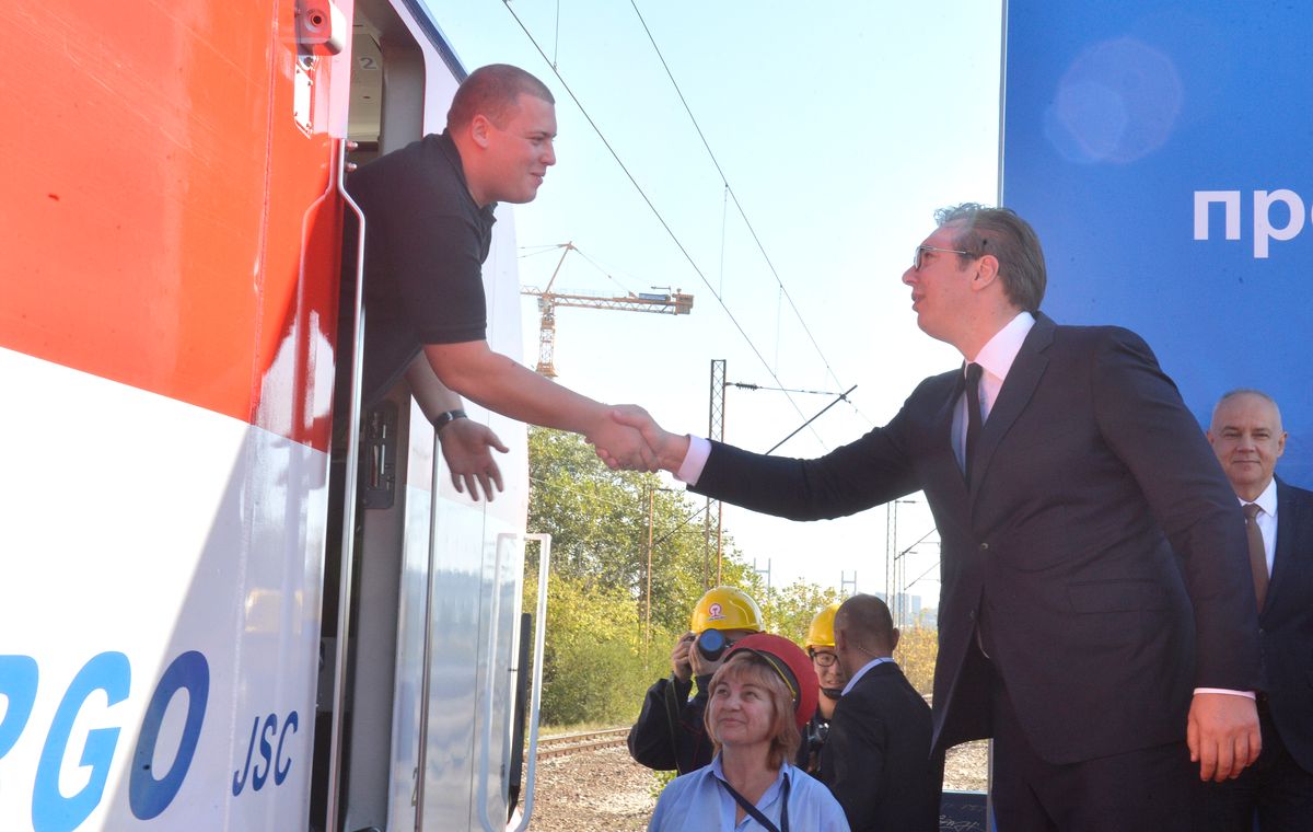 Председник Вучић присуствовао доласку првог теретног Воза из Кине у Србију