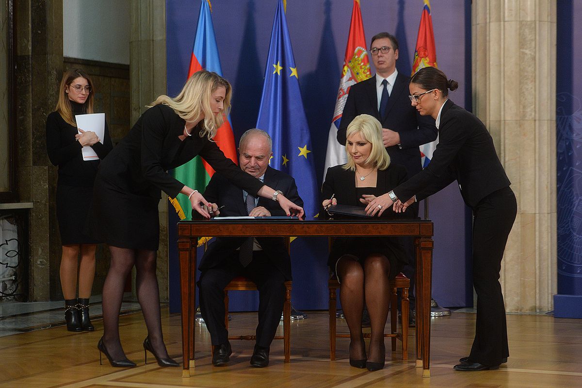 President Vučić attends the signing of the contract for construction of the Ruma-Šabac-Loznica highway section