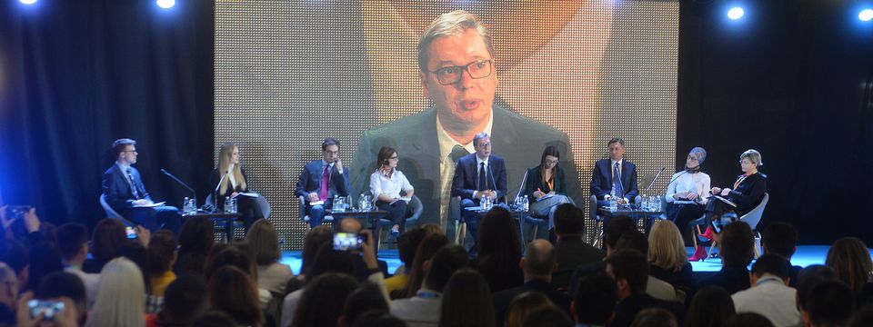 Predsednik Vučić na četvrtom Regionalnom forumu mladih lidera