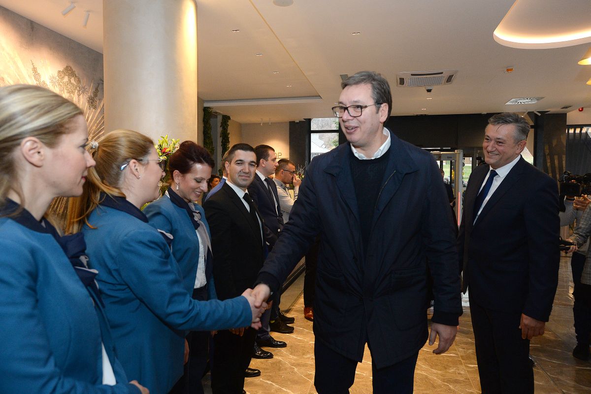 Predsednik Vučić obišao hotel 