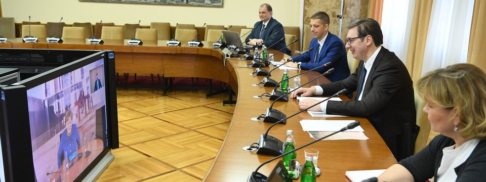 Видео конференцијa председника Александра Вучића и савезне канцеларке Ангеле Меркел
