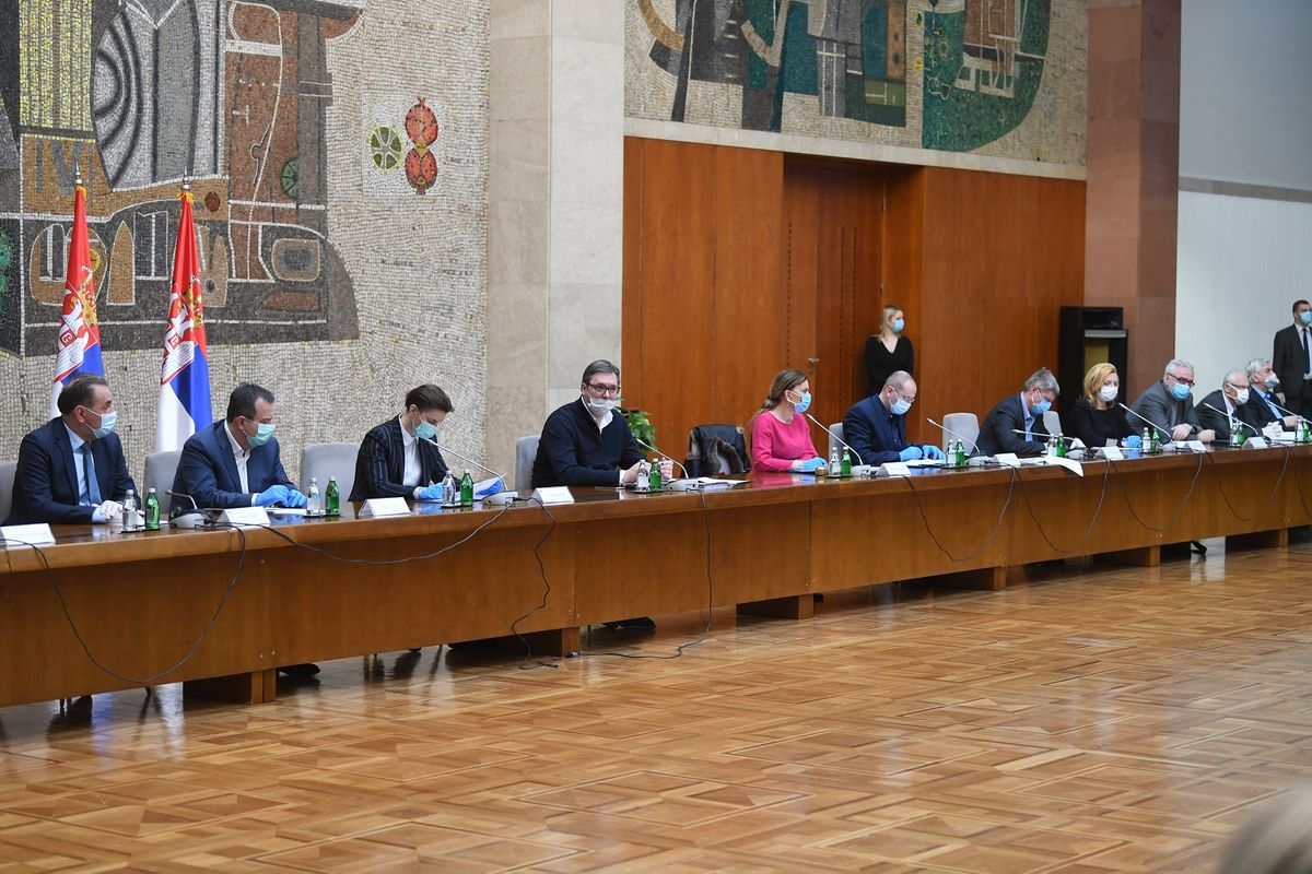 Обраћање председника Вучића након састанка са члановима Кризних штабова