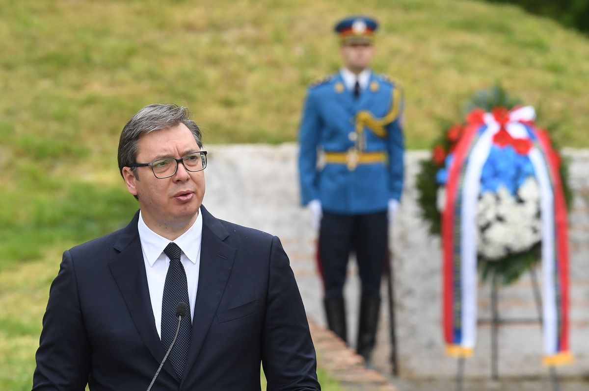 Predsednik Vučić  položio venac u Spomen parku Sremska Mitrovica