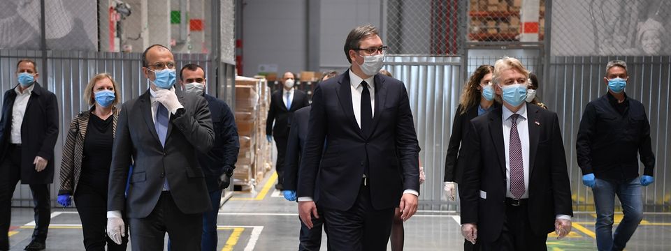Predsednik Vučić prisustvovao primopredaji medicinske opreme koju Kraljevina Norveška i EU doniraju Republici Srbiji