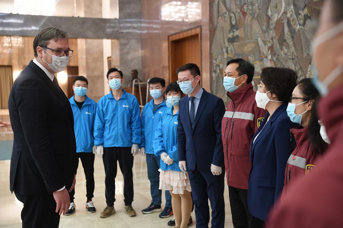 Састанак са амбасадорком НР Кине и тимом кинеских лекара