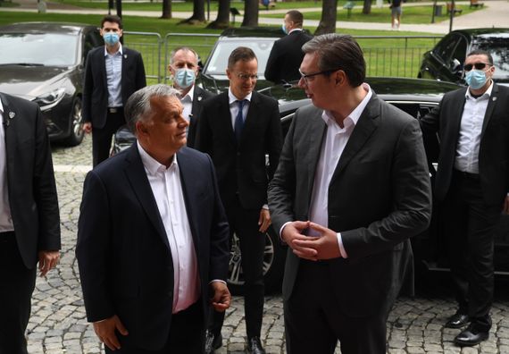 Predsednik Vučić sastao se sa predsednikom Vlade Mađarske