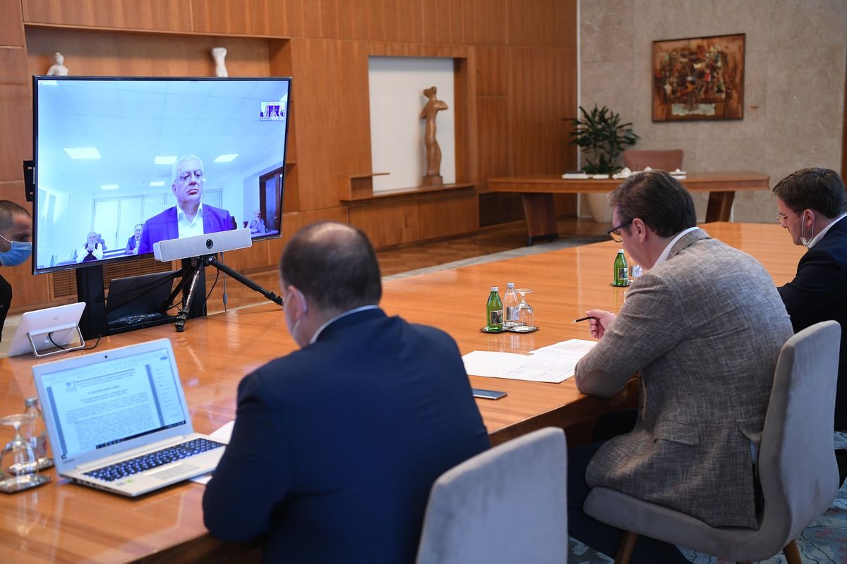 Конференцијски састанак са представницима српских политичких, културних и интелектуалних кругова из Црне Горе