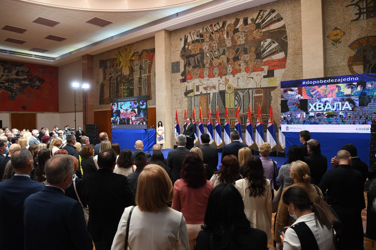 Predsednik Vučić priredio prijem za medicinske radnike iz Kovid bolnica