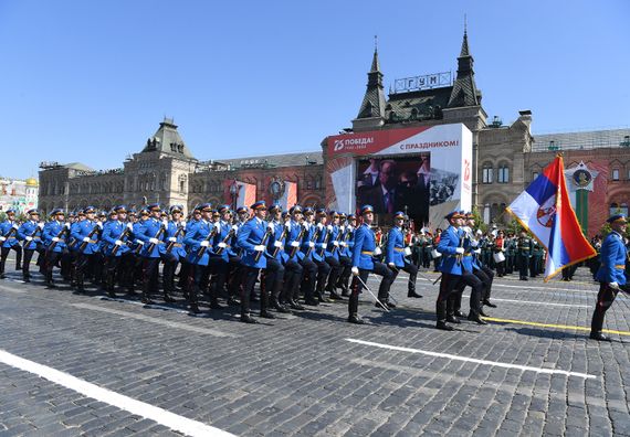 Председник Вучић присуствовао Војној паради у Москви