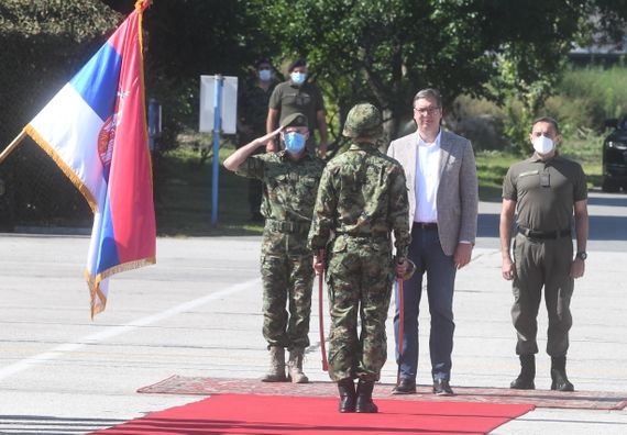 Председник Вучић присуствовао приказу способности дела јединица Војске Србије