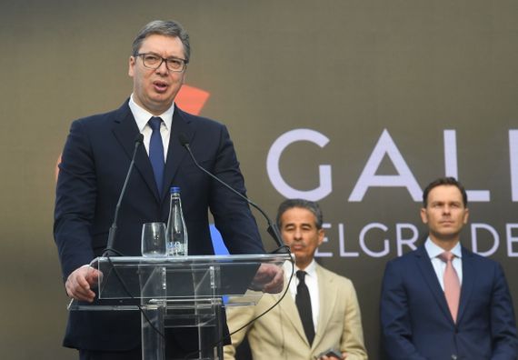 Predsednik Vučić prisustvovao otvaranju objekta Galerija Belgrade u okviru projekta Beograd na vodi