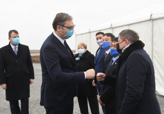 Predsednik Vučić prisustvovao polaganju kamena temeljca za izgradnju fabrike guma 