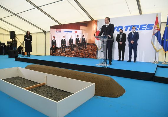 Predsednik Vučić prisustvovao polaganju kamena temeljca za izgradnju fabrike guma 