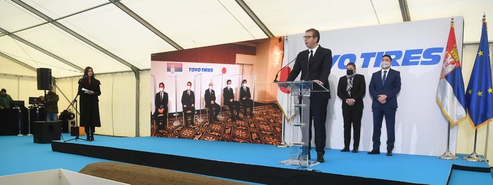 Председник Вучић присуствовао полагању камена темељца за изградњу фабрике гума "Toyo Tire"