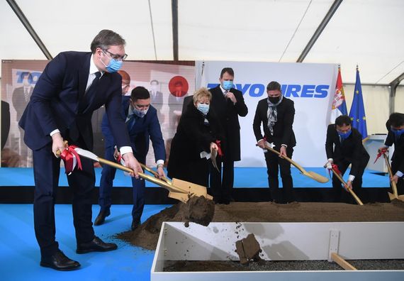 Predsednik Vučić prisustvovao polaganju kamena temeljca za izgradnju fabrike guma "Toyo Tire"