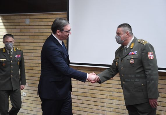 Председник Вучић присуствовао састанку на коме су представљени резултати анализе стања функционалних и оперативних способности Војске Србије за 2020. годину
