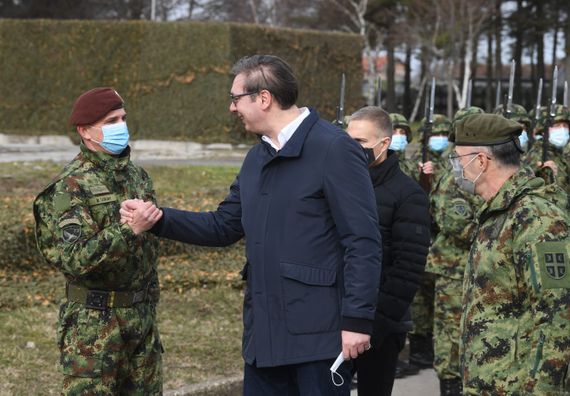 Председник Вучић присуствовао приказу способности дела јединица Војске Србије