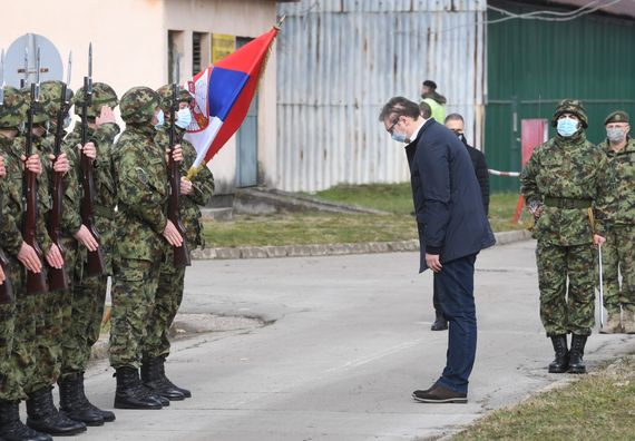 Председник Вучић присуствовао приказу способности дела јединица Војске Србије