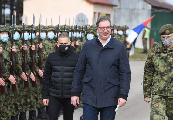 Predsednik Vučić prisustvovao prikazu sposobnosti dela jedinica Vojske Srbije